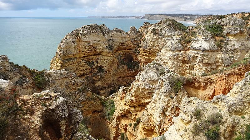 Zerklüftete Felsen an der Ponta da Piedade, Westliche Algarve