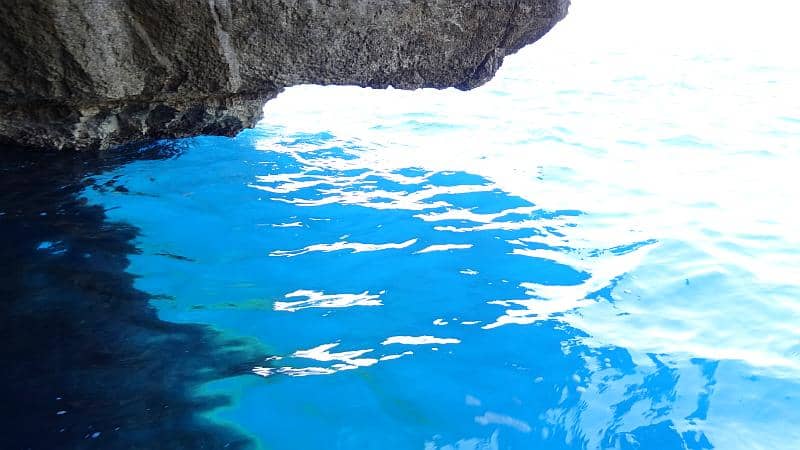 Wasser in der Blauen Grotte, Malta