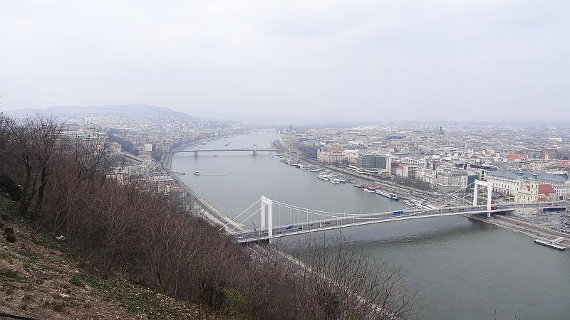 Aussicht vom Gellértberg in Budapest