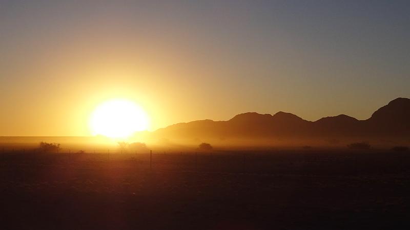Sonnenuntergang über Hardap
