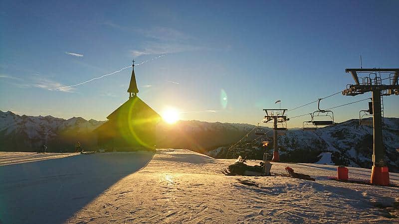 Verlängertes Wochenende in Zell am See - Sisi-Kapelle im Sonnenuntergang