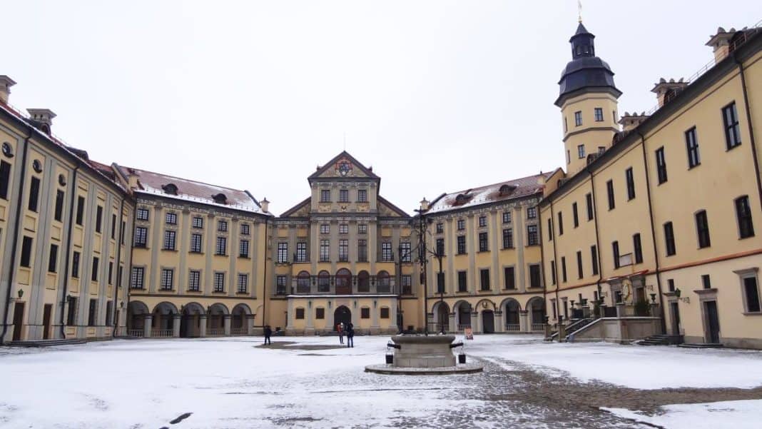 Ein Wochenende in Belarus Minsk, Njaswisch und Mir