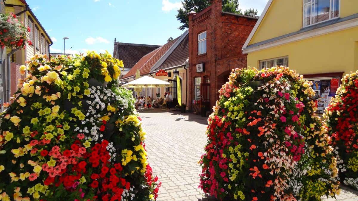 Üppiger Blumenschmuck, Pärnu, Estland