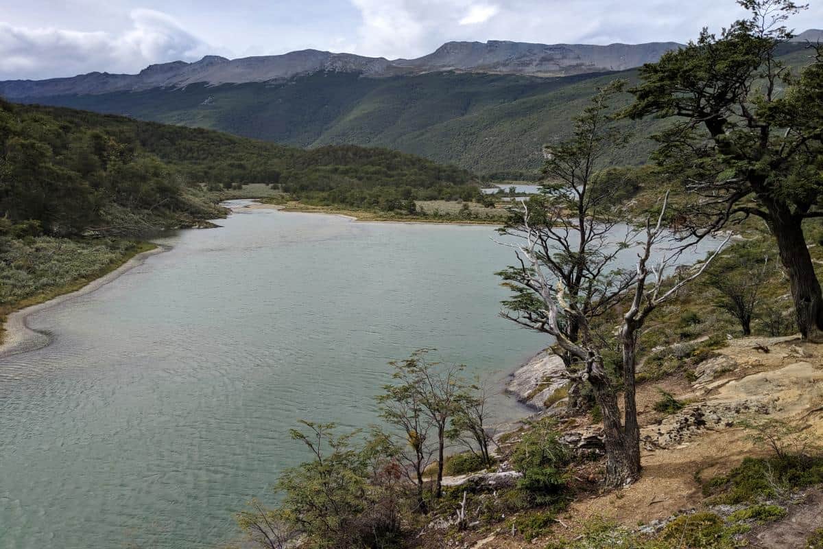 Blick über die Laguna Verde im Tierra-del-Fuego-Nationalpark