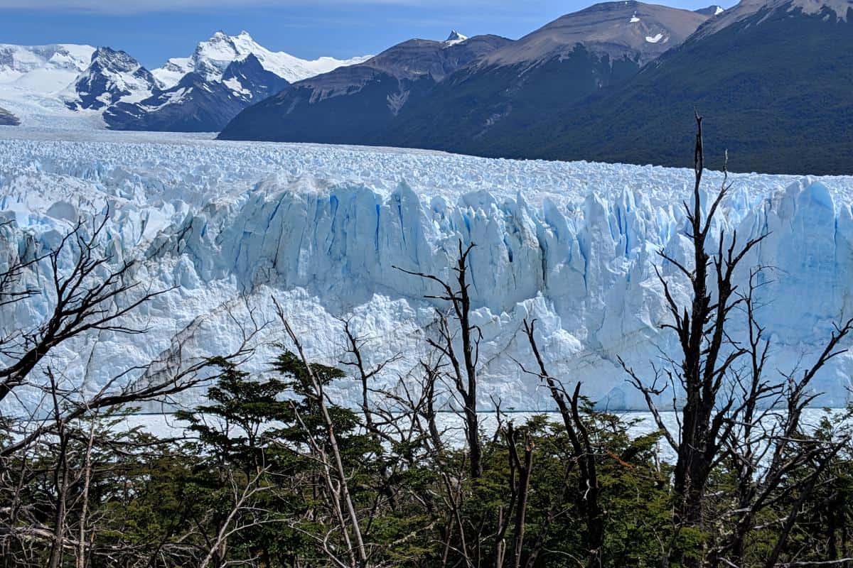 Gletscherspalten in der Abbruchkante des Perito-Moreno-Gletschers 