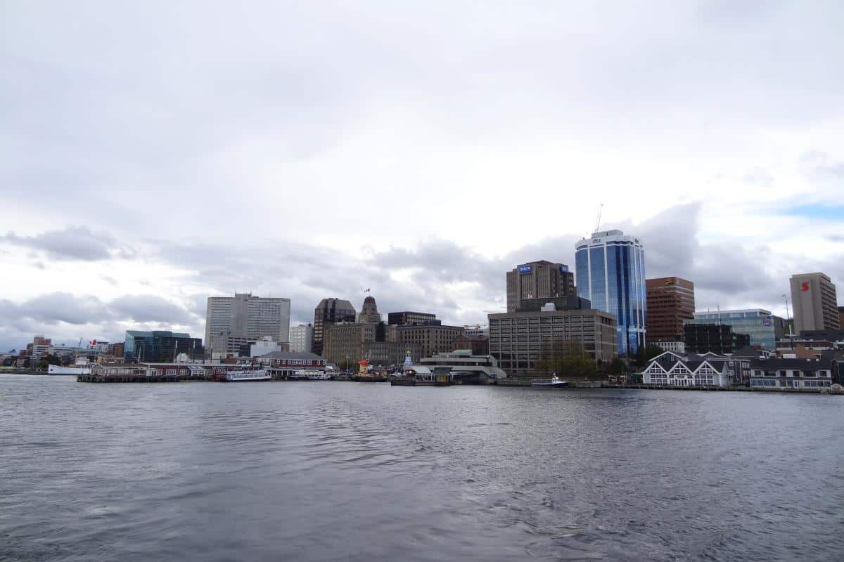 Blick auf die Skyline von Halifax