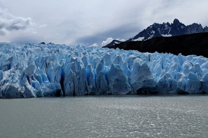Zerklüftete Gletscherzunge des Grey-Gletschers