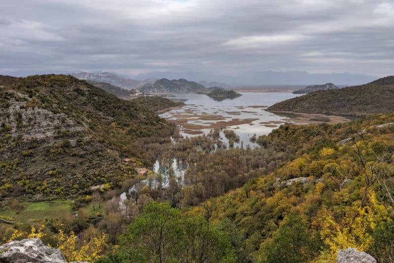 Aussicht von der Panoramastraße am Skutarisee