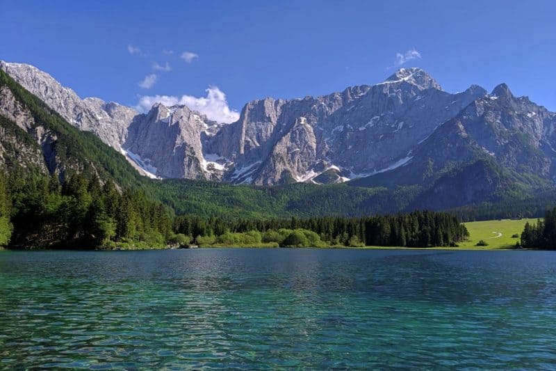 Bergpanorama über dem Lago di Fusine superiore