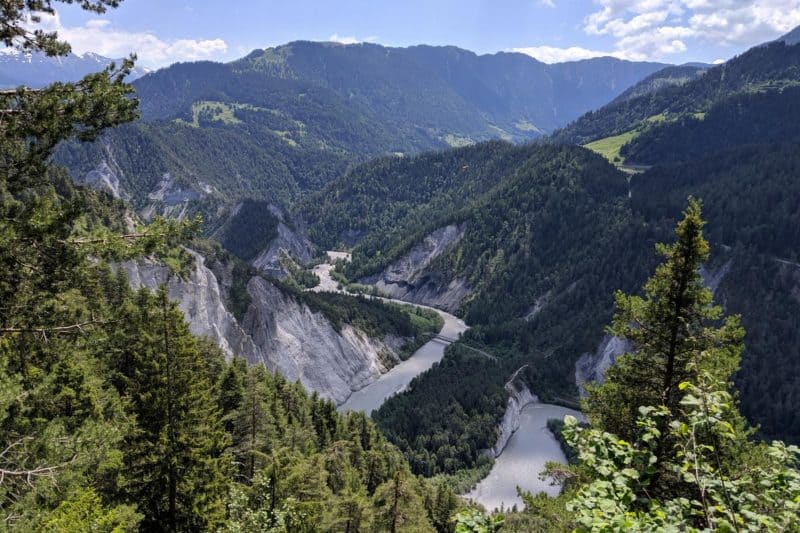 Panoramablick über die Rheinschlucht von Il spir