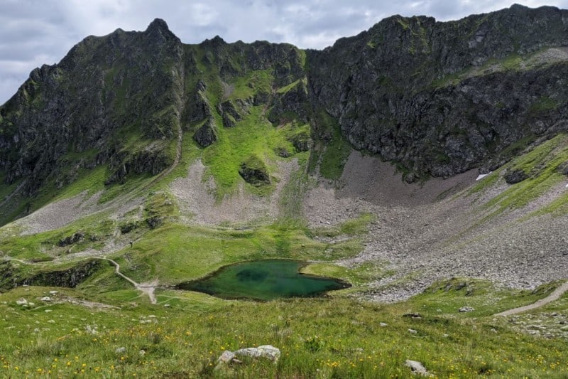 Blick auf den Herzsee von der Seetalwanderung im Montafon