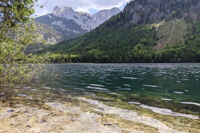 Blick auf den Vorderen Langbathsee