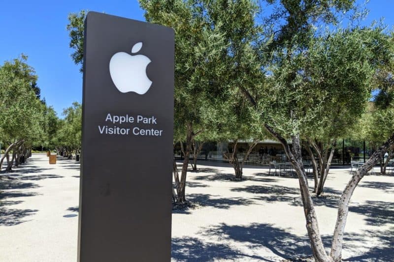 Schild für das Apple Park Visitor Center in Cupertino
