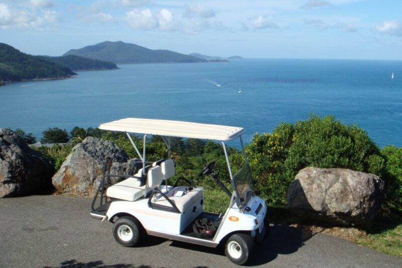 Golf Buggy vor der Küste von Hamilton Island