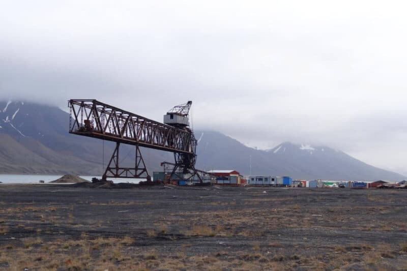 Verladekran im Kohlehafen von Longyearbyen
