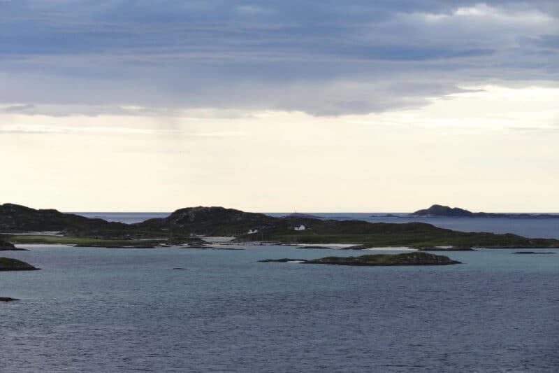 Schäreninseln im Meer vor Tromsø
