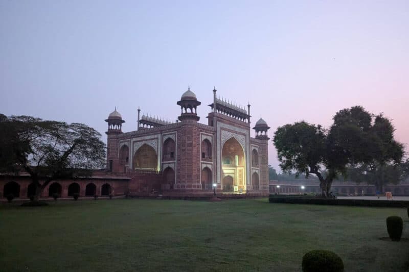 Eingangsportal zum Taj Mahal